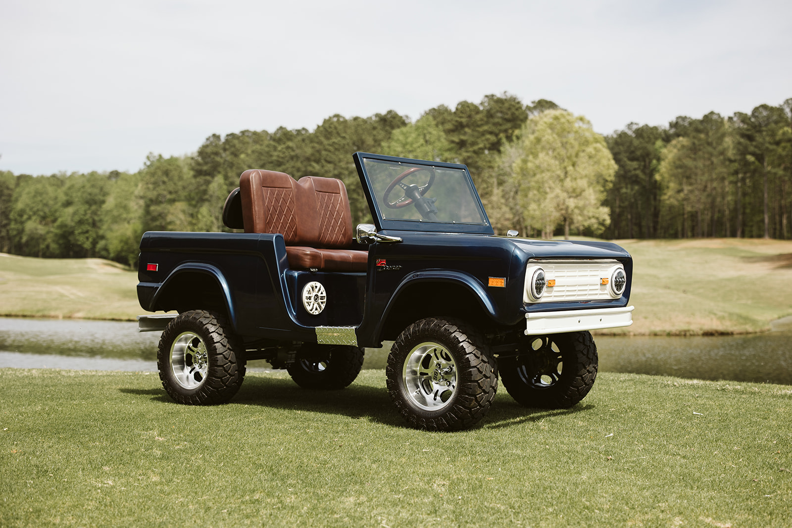 Navy Retro Ride on the golf course at Bridgemill